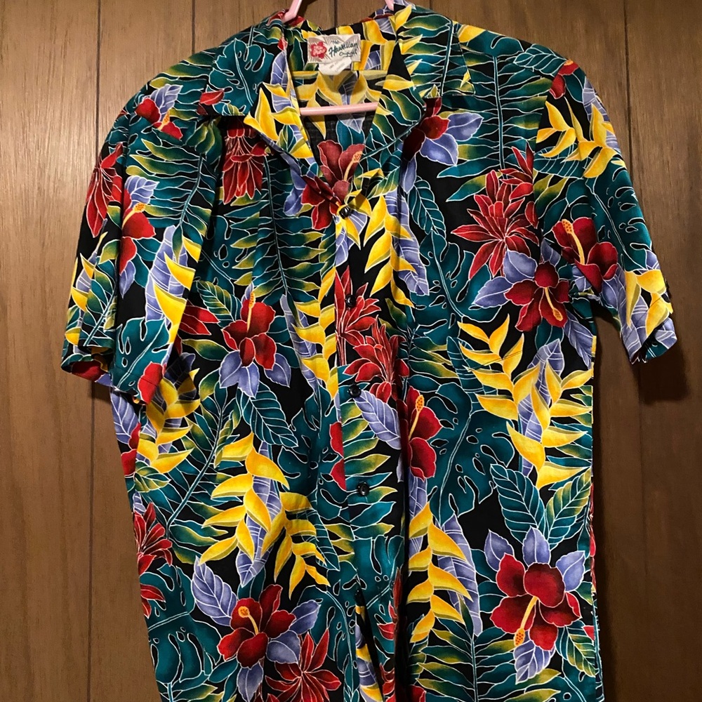 Ladies Hawaiian shirt